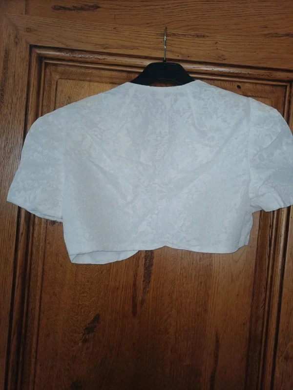 Bustier trouwjurk van kanten + bolero – photo 10